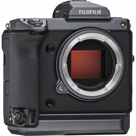 Fuji GFX 100 MEDIUM FORMAT MIRRORLESS