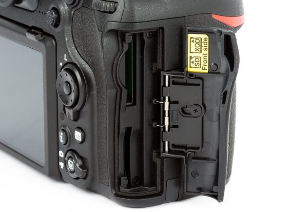 nikon_d500-13.jpg.600x415_q85.jpg