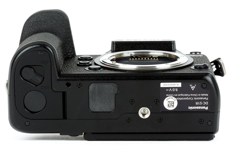 Panasonic_Lumix_DC-S1R-10.jpg.800x550_q85.jpg