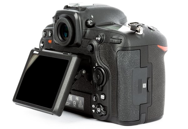 nikon_d500-14.jpg.600x415_q85.jpg