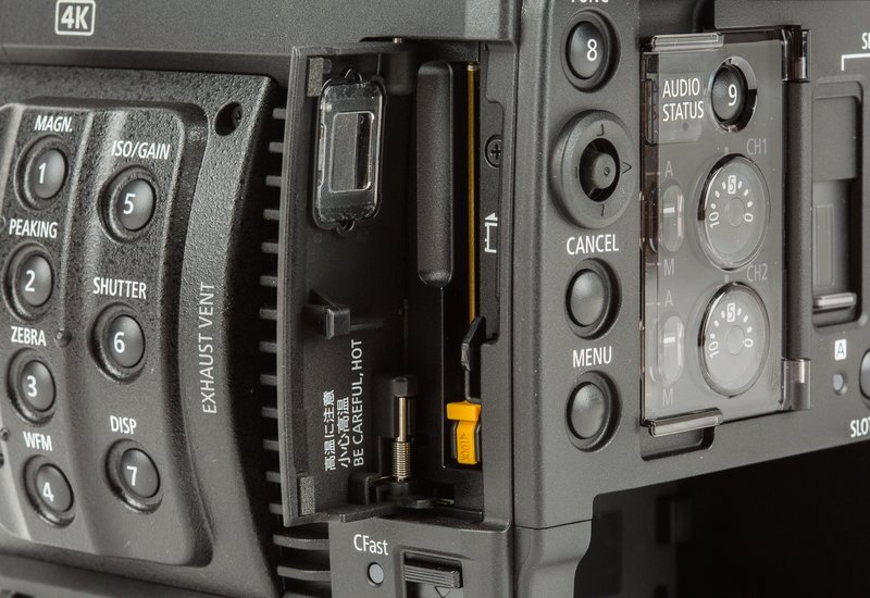 canon_c200-1.jpg.800x550_q85.jpg