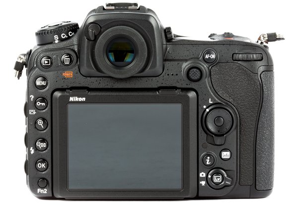nikon_d500-6.jpg.600x415_q85.jpg