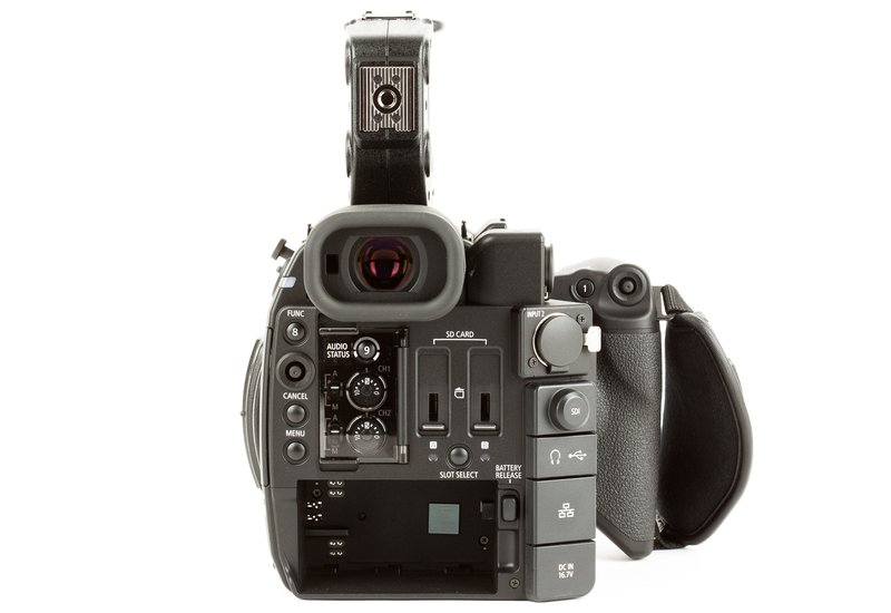 canon_c200-9.jpg.800x550_q85.jpg