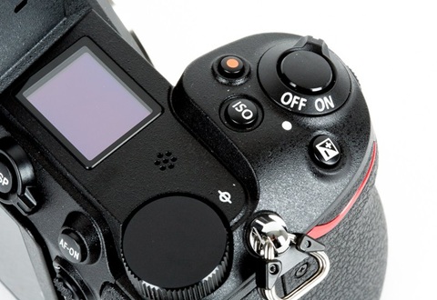 Nikon_Z6-11.jpg.800x550_q85.jpg